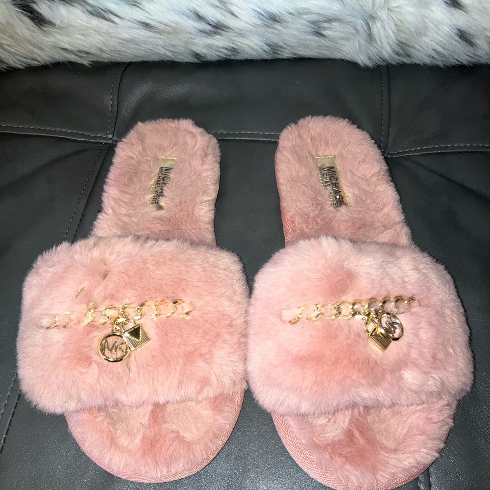 Michael Kors Blush Furry Slippers with Gold Chain